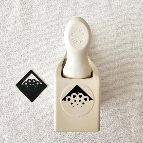 Martha Stewart 1" Paper Punch Scallop Corner Crafting Scrapbook Cards Craft Art - Picture 1 of 2